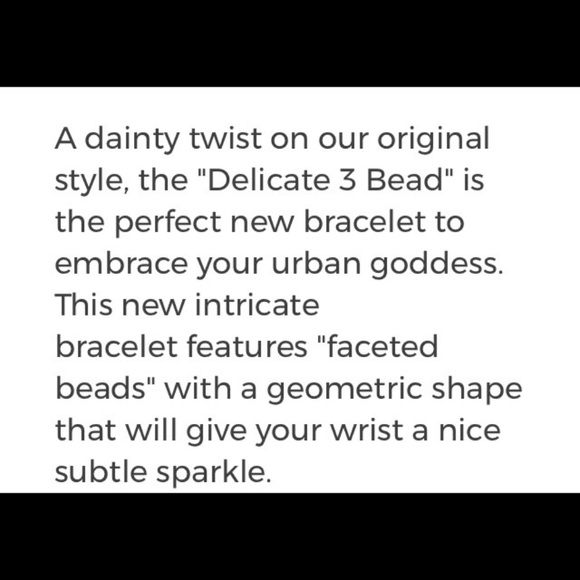 ⭐️NEW PURAVIDA Gold 3 bead green Bracelet - Picture 3 of 5