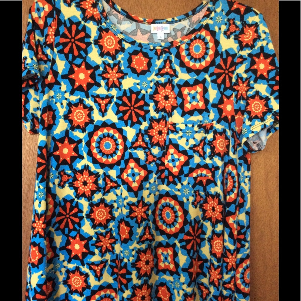 LuLaRoe L Carly with pocket