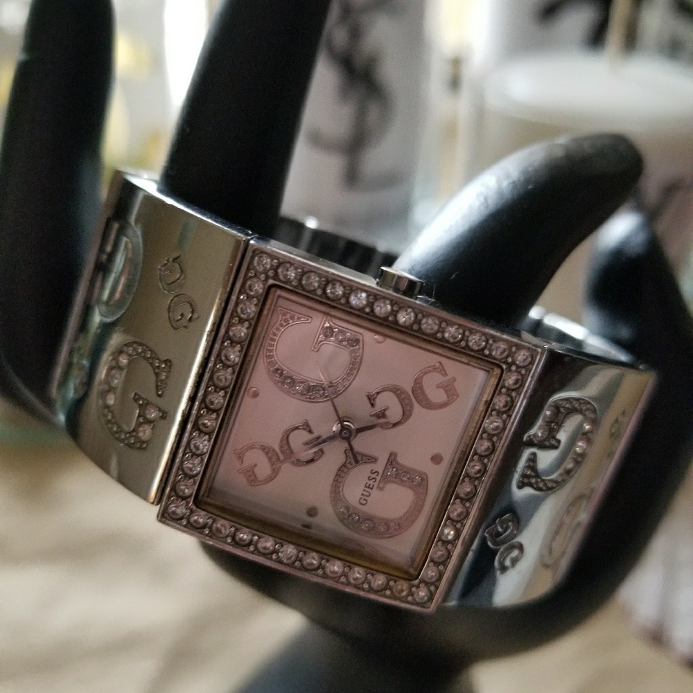 GUESS WATCH - Picture 3 of 7