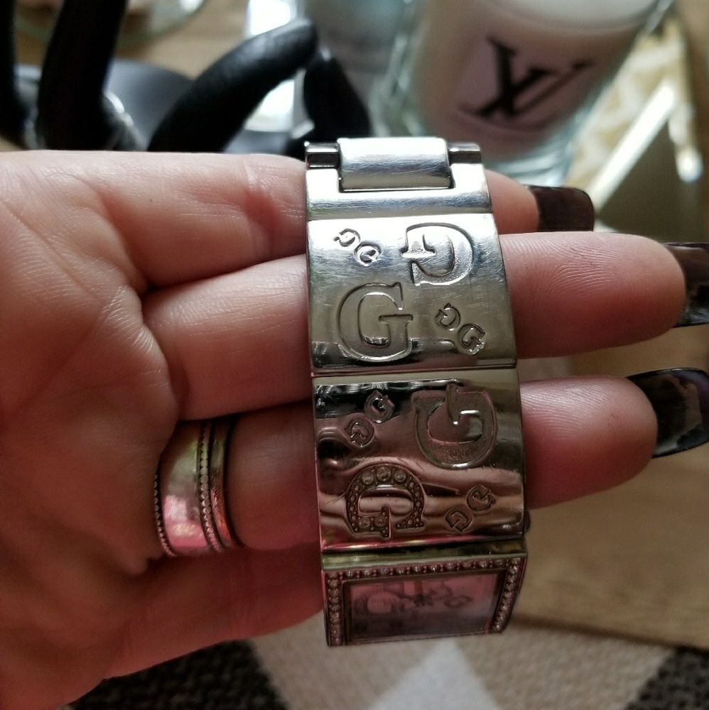 GUESS WATCH - Picture 6 of 7
