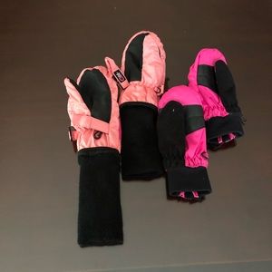 Obermeyer pre-owned girls skiing mittens. 2 pairs.