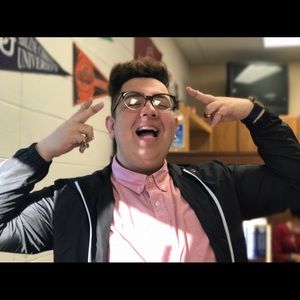 Meet your Posher, Thomas