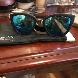 What sunglasses
