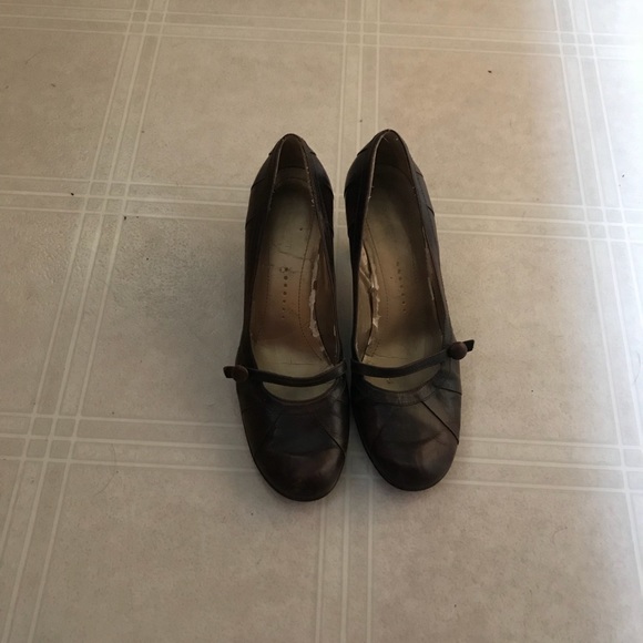 Nine West brown heels - Picture 1 of 2