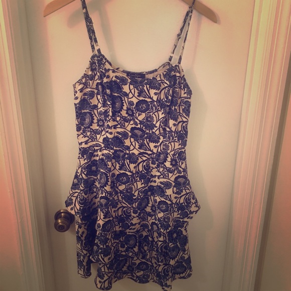 Gorgeous JESSICA SIMPSON thin strap dress 😍😍😍 - Picture 1 of 5