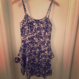 Gorgeous JESSICA SIMPSON thin strap dress 😍😍😍