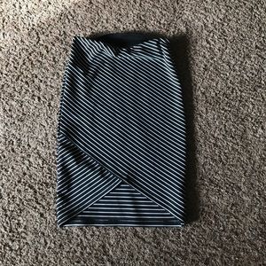 Popular basics size L skirt