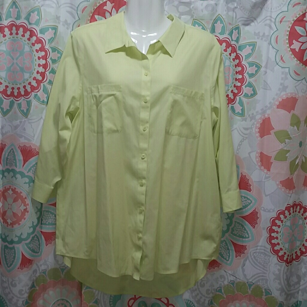 NWOT Sz 3 (14/16) Chico's No Iron Button down