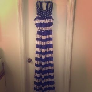 Adorable Gianni Bini long maxi dress