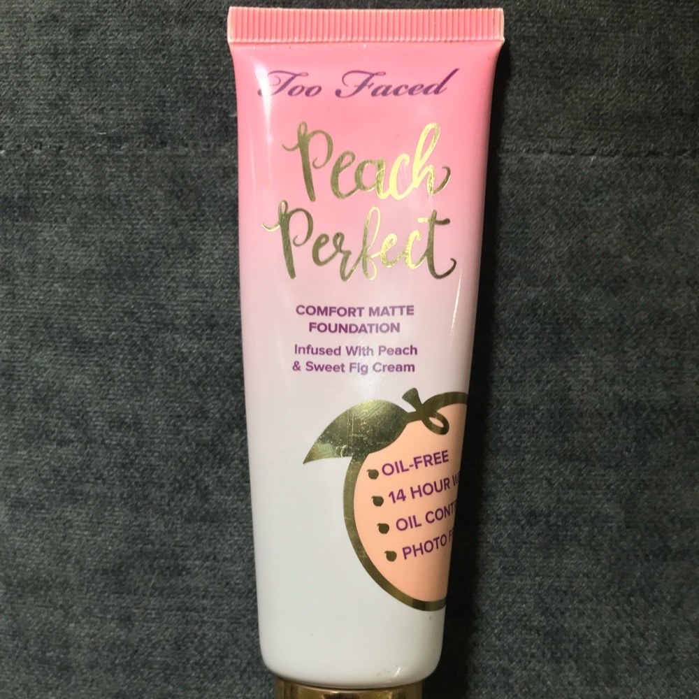 TOO FACED PEACH PERFECT FOUNDATION “Warm Nude”