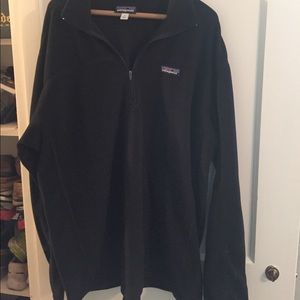 Black Patagonia fleece pullover. Men’s large.