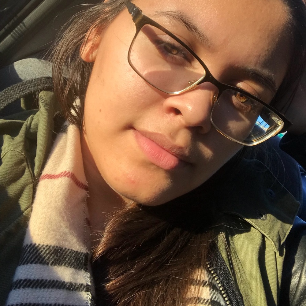 Meet your Posher, Leticia