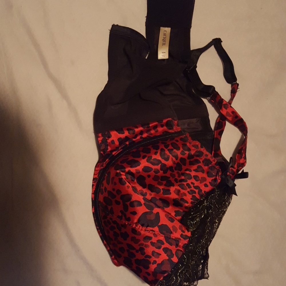 Cute Cacique Bra size 42H