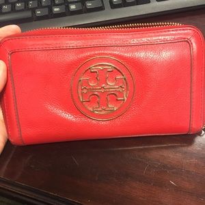 Tory Burch ‘Amanda’ wallet