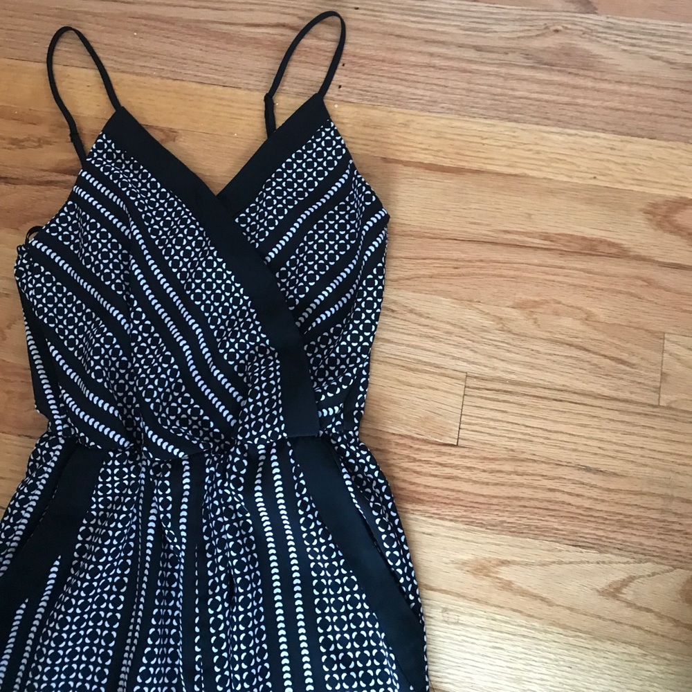 Black and White  Jumpsuit - Picture 3 of 4