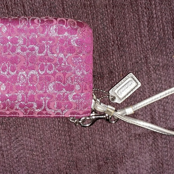 Coach Wristlet with Insert - Picture 5 of 5