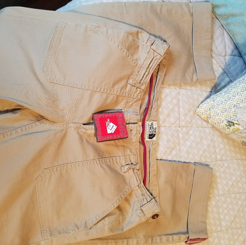 North Face Cropped Pants New with Tag