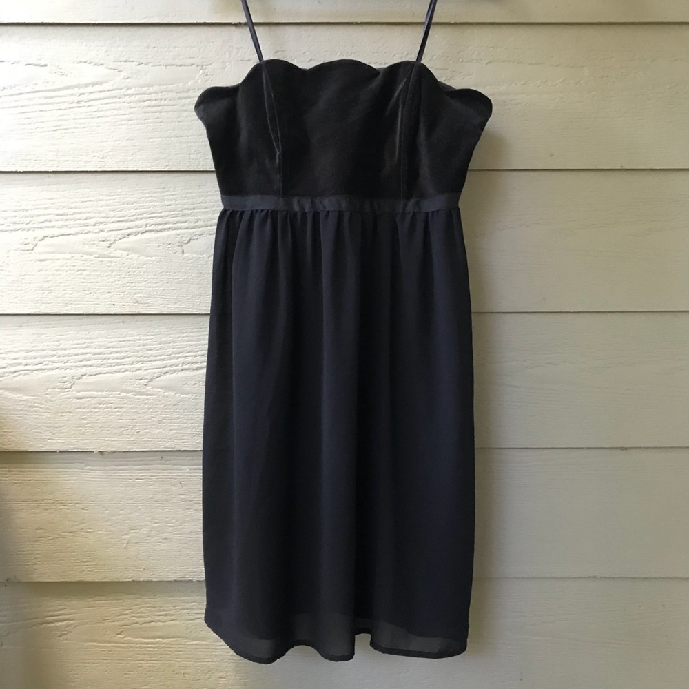 Strapless velvet scallop knee length dress