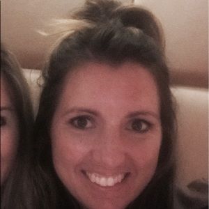 Meet your Posher, Holly