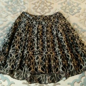 Polyester skirt with slip