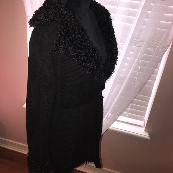 🌺🌺Ladies Sweater🌺🌺 - Picture 4 of 4