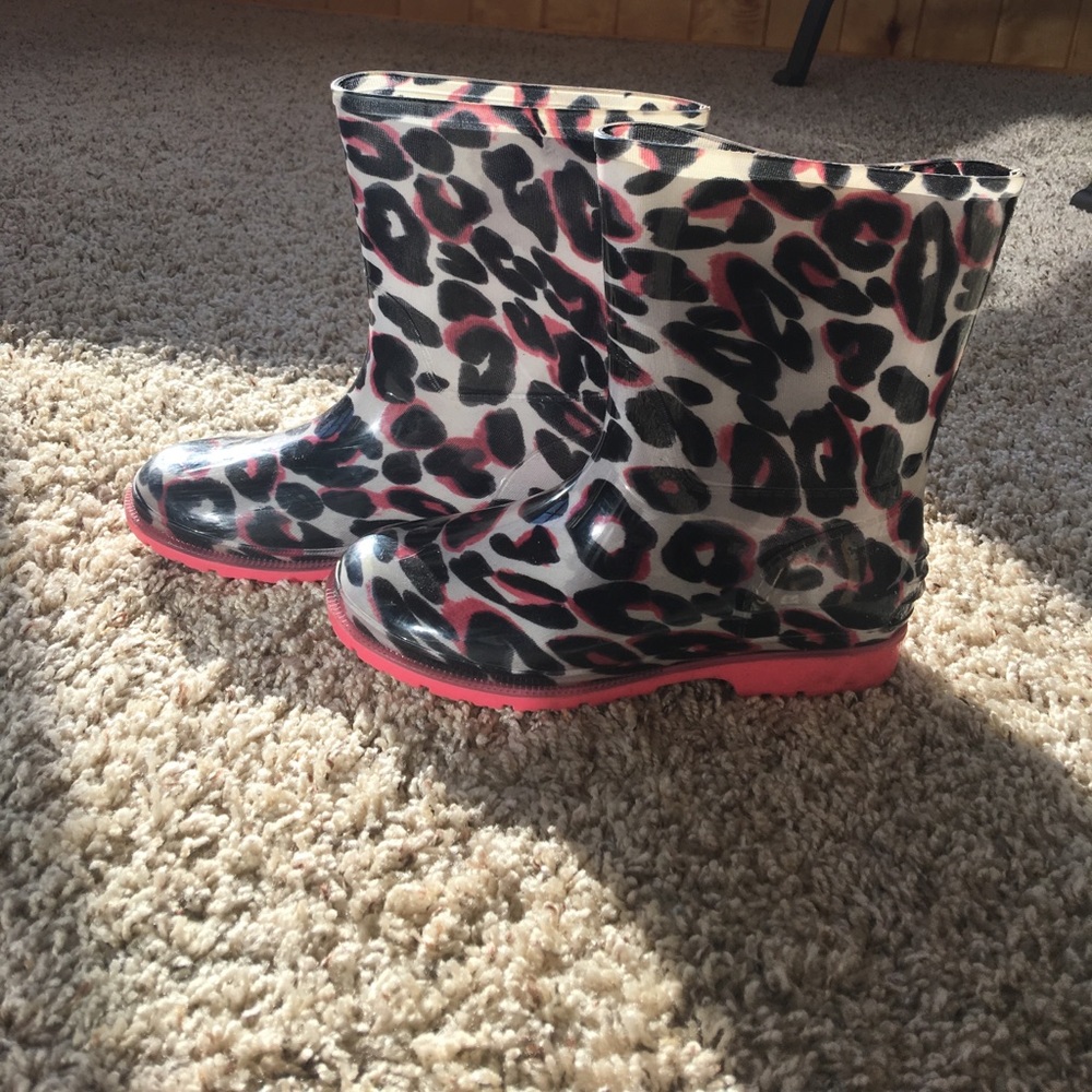 Rain boots
