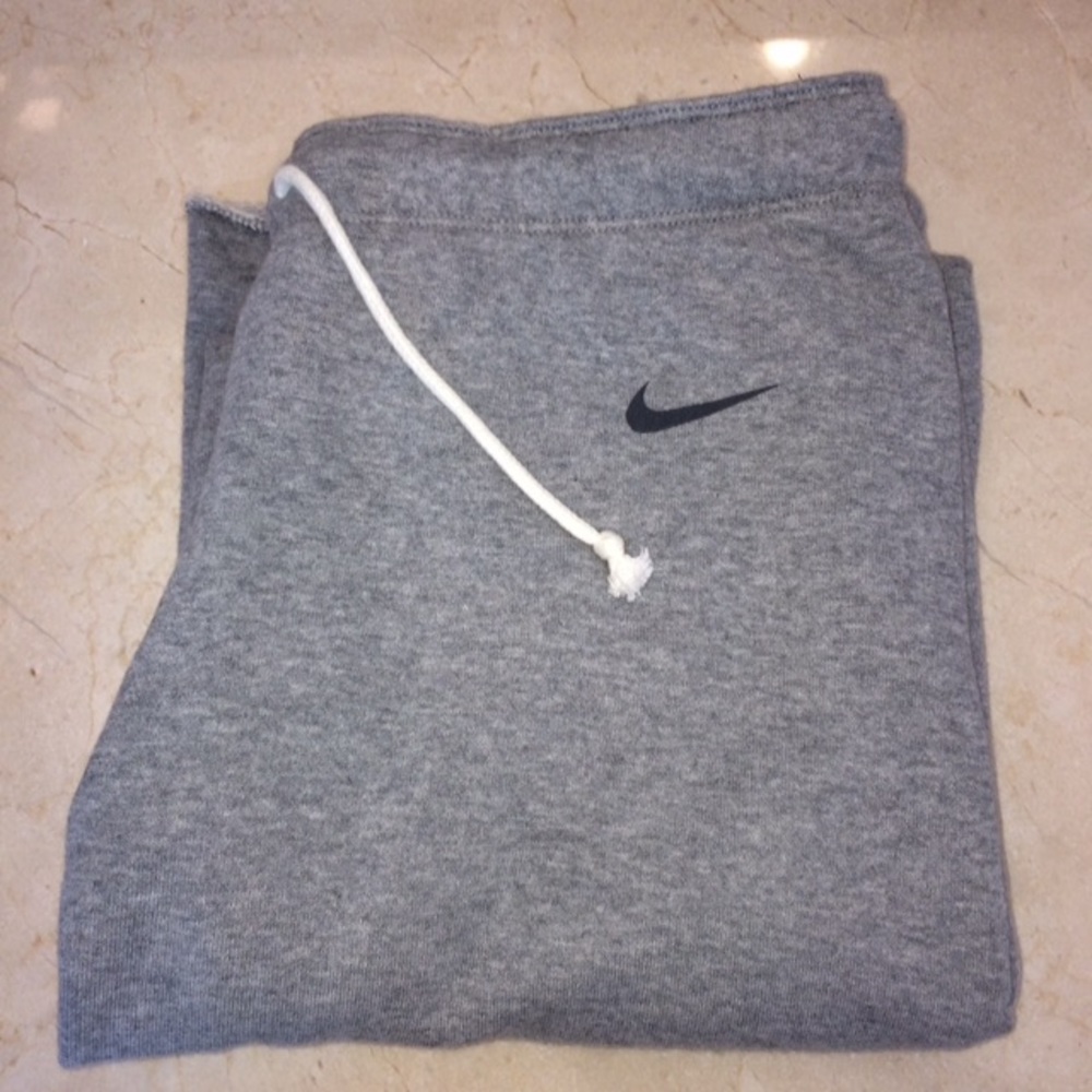 Nike men's sweatpants (medium)