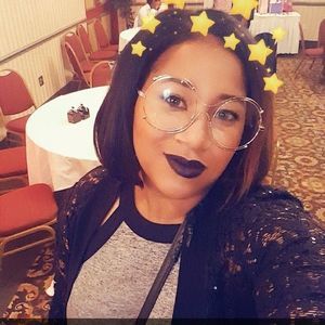 Meet your Posher, Breiana