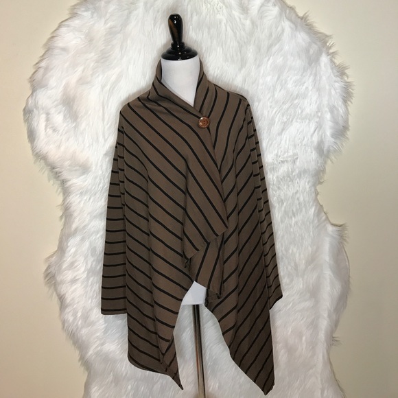 bobeau Sweaters - Bobeau one-button Wrap Cardigan