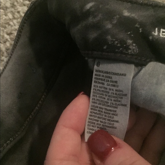 American Eagle gray jeggings - Picture 3 of 3