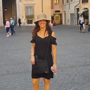 Meet your Posher, Robin