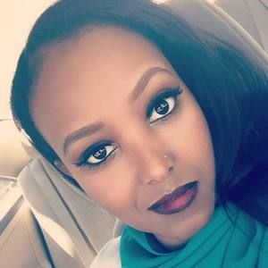 Meet your Posher, Fatima