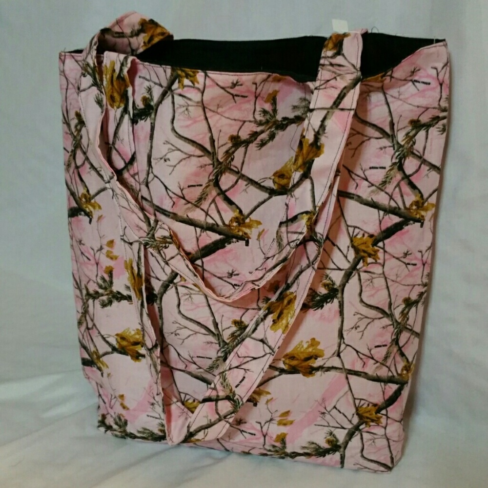 SALE🌹NEW REALTREE PINK CAMO FABRIC TOTE