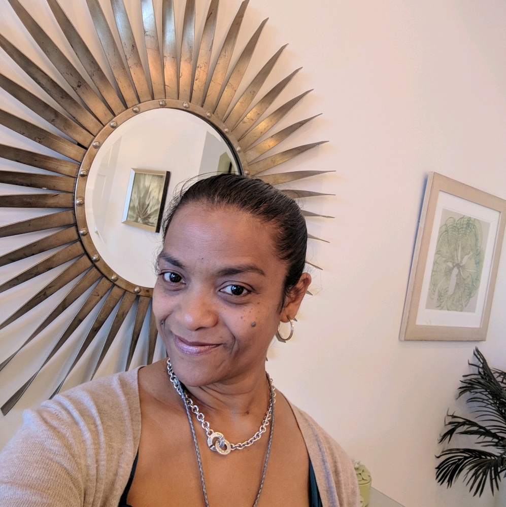 Meet your Posher, Suzette