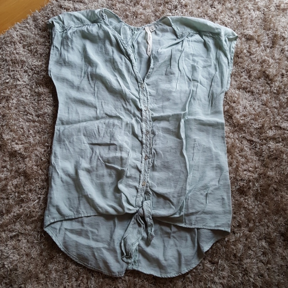 Lovely front tie green shirt by Bellatrix