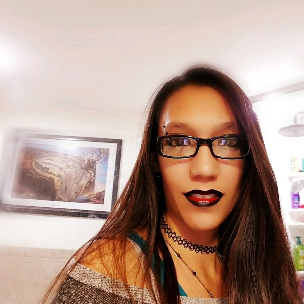 Meet your Posher, Kaleigh
