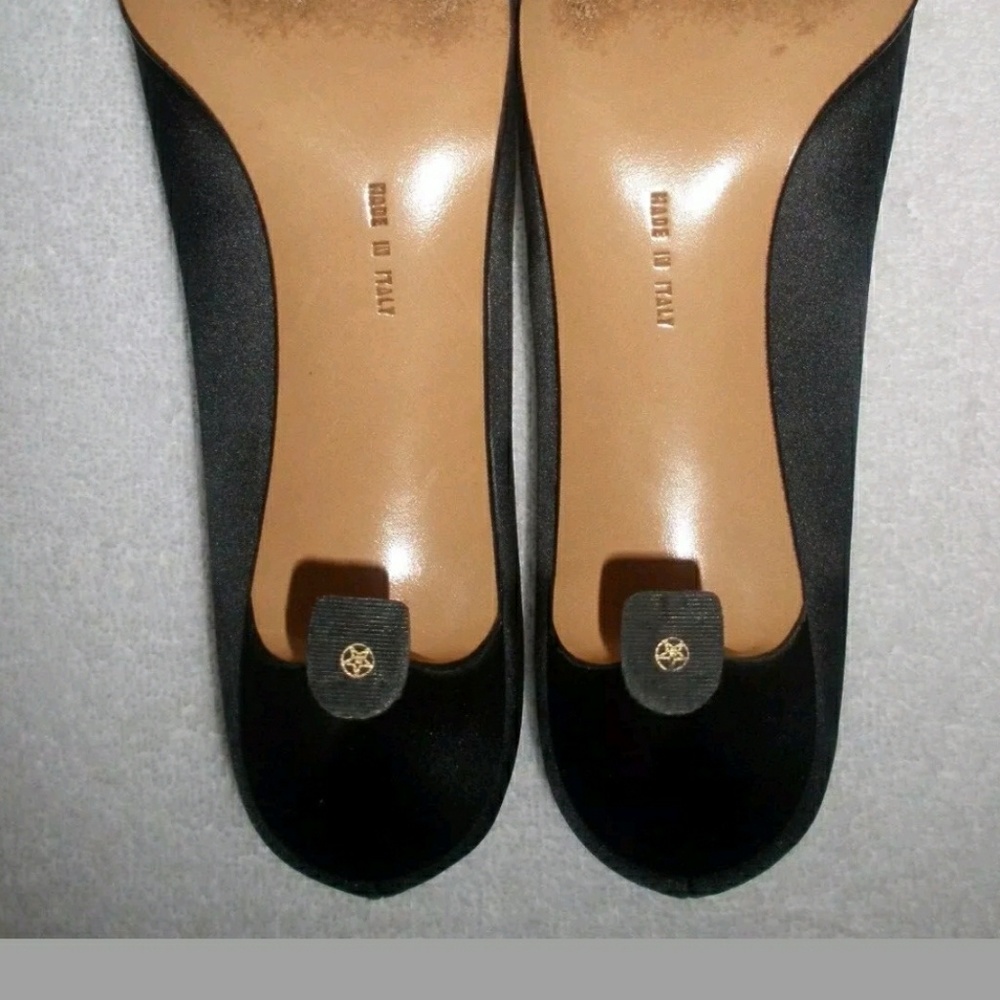 Authentic Salvatore Ferragamo Satin Pumps Size 8 - Picture 6 of 12