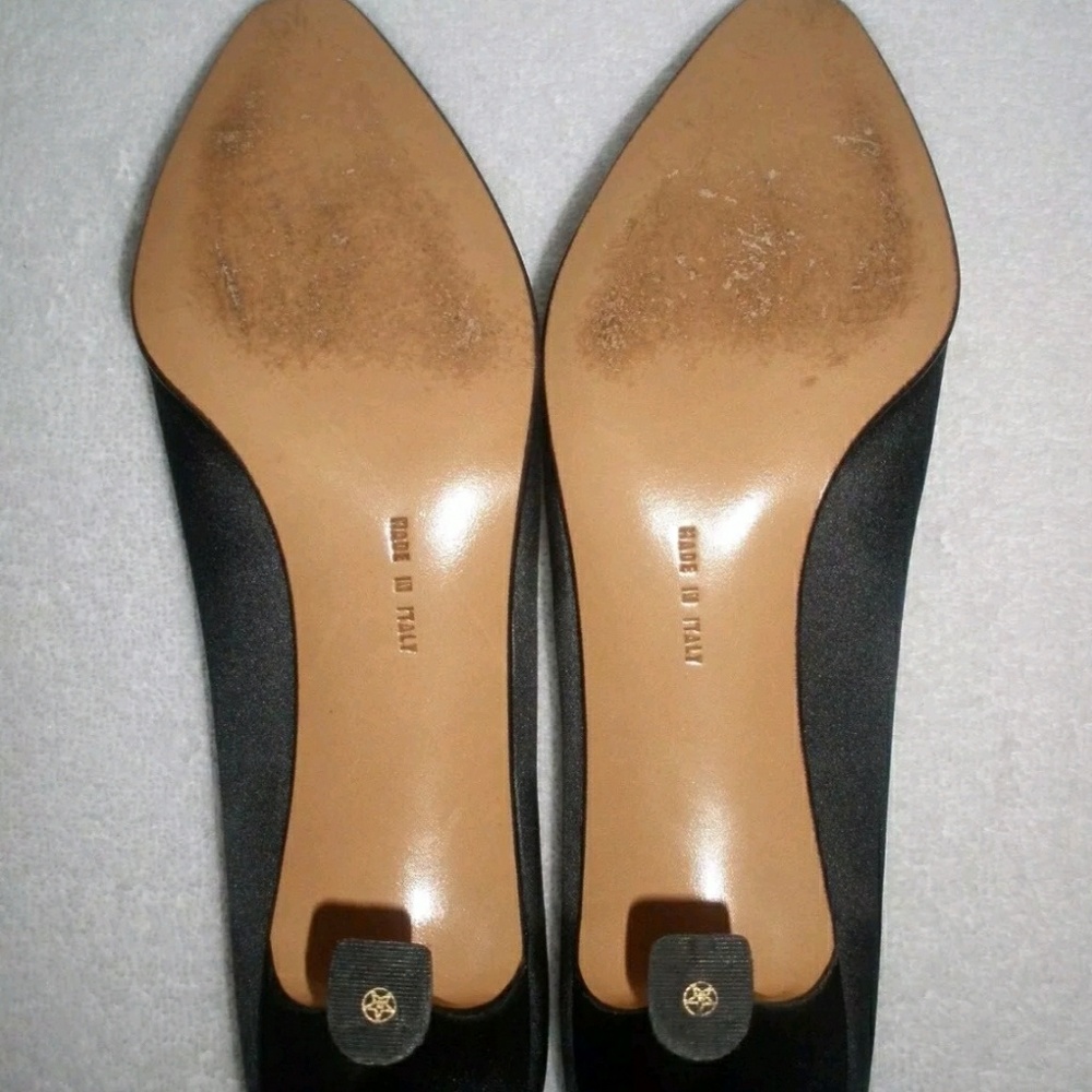 Authentic Salvatore Ferragamo Satin Pumps Size 8 - Picture 7 of 12