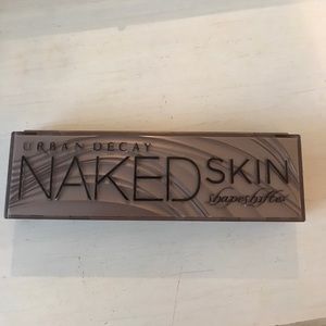 Urban decade contouring palette light to medium