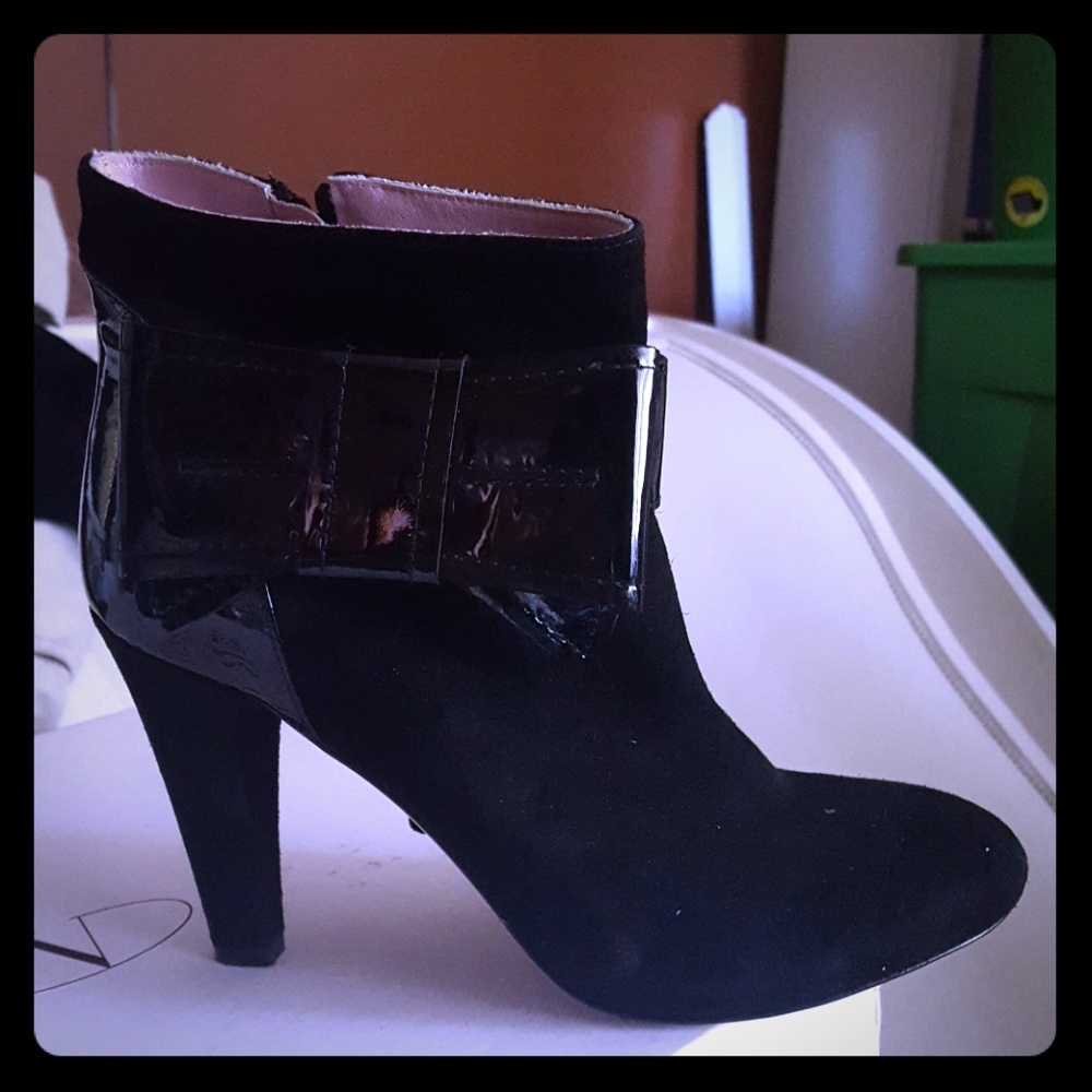 Red Valentino black bow booties