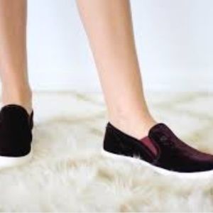 Steve Madden velvet slip-ons