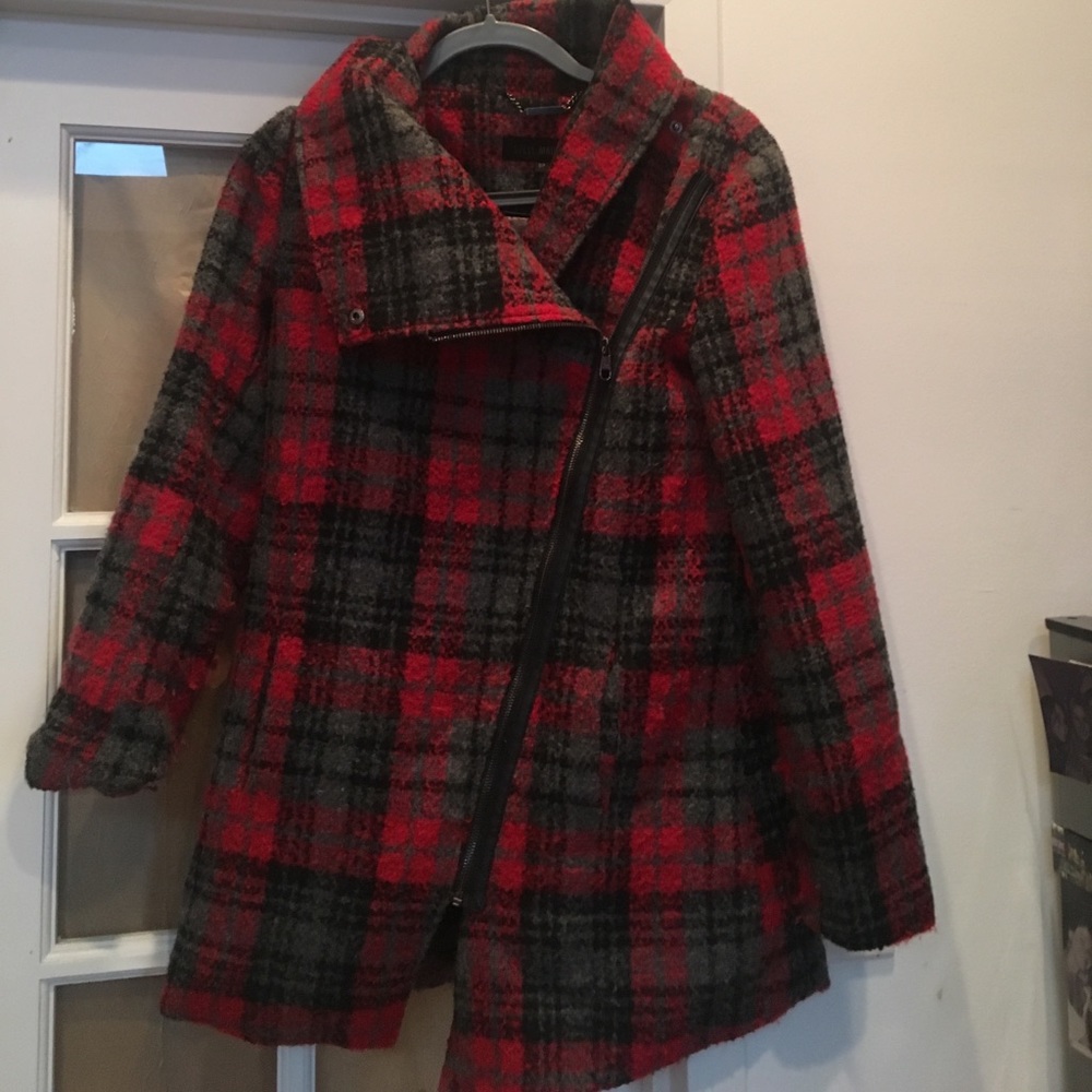 Never worn Steve Madden red plaid fall coat