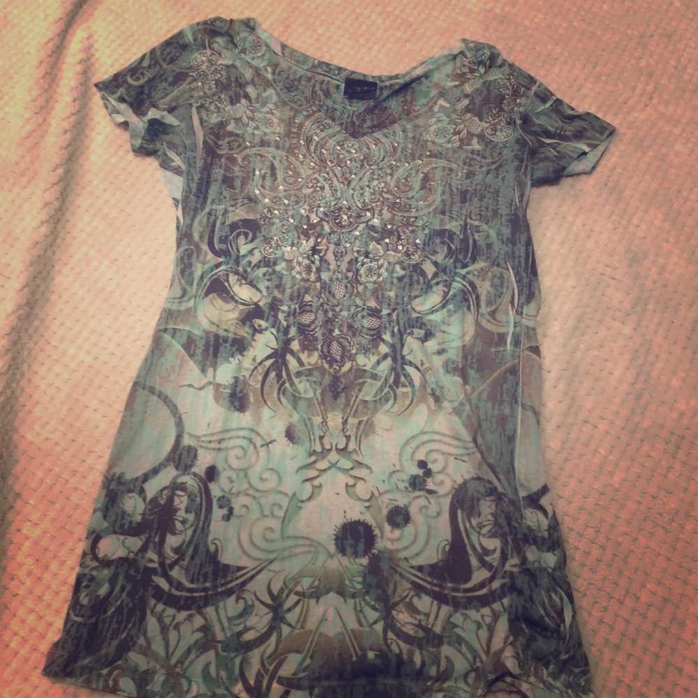 Buckle shirt