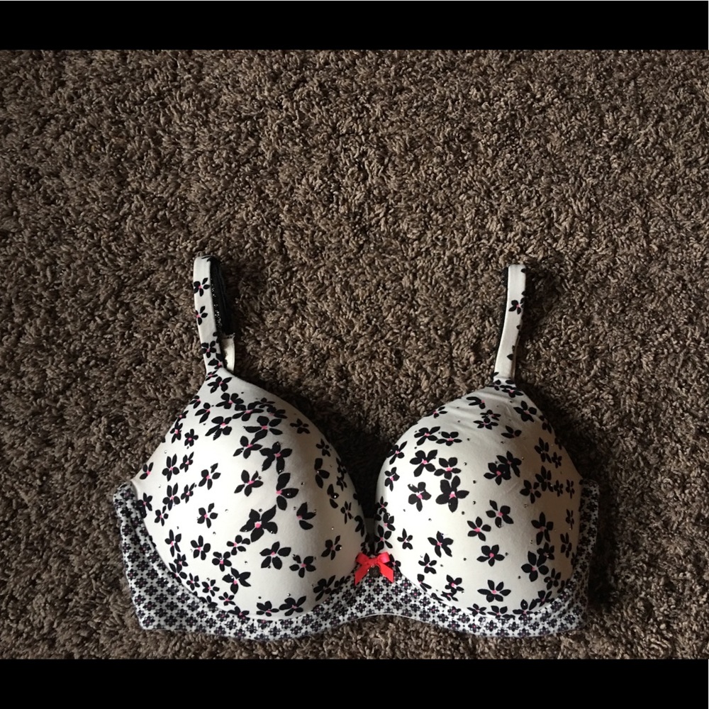 Victoria's Secret no-wire bra