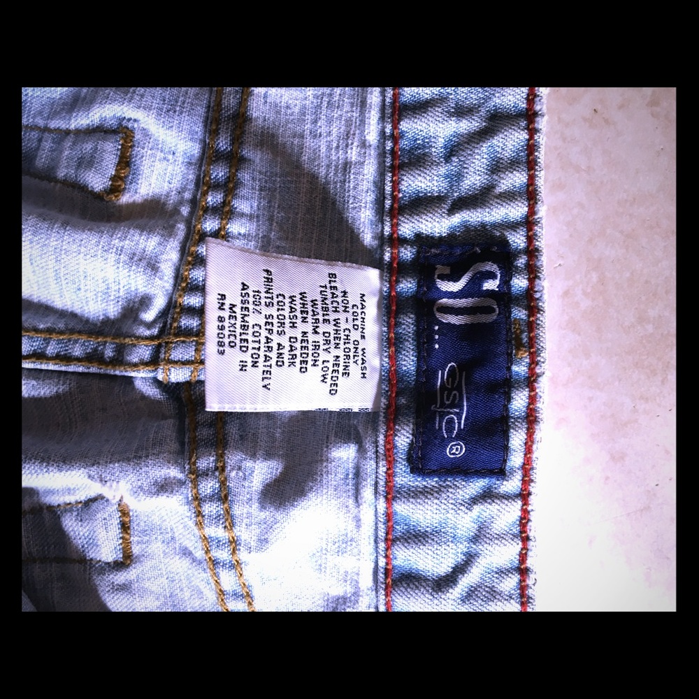 Women's denim blue jeans