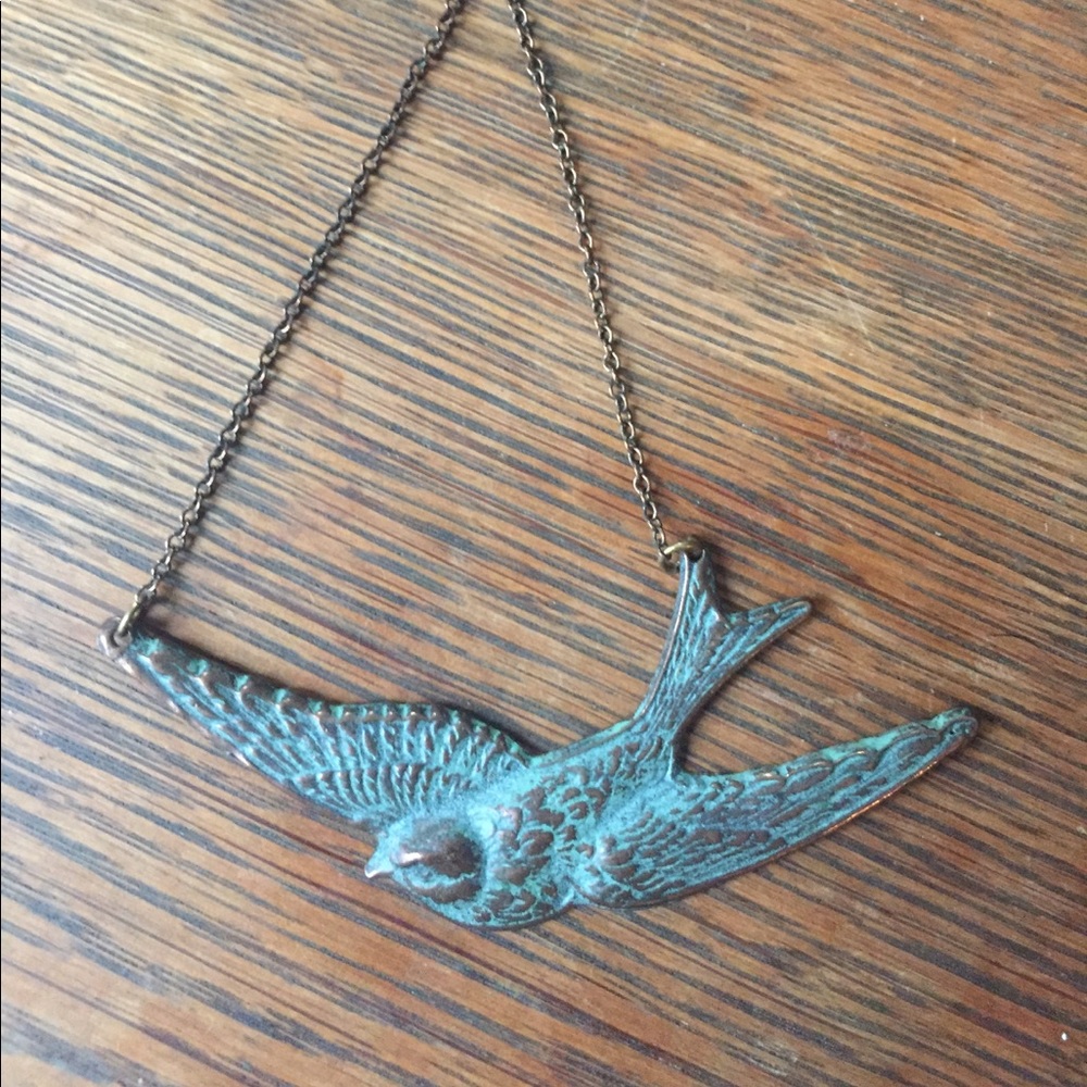 Urban outfitters bird necklace (copper patina)