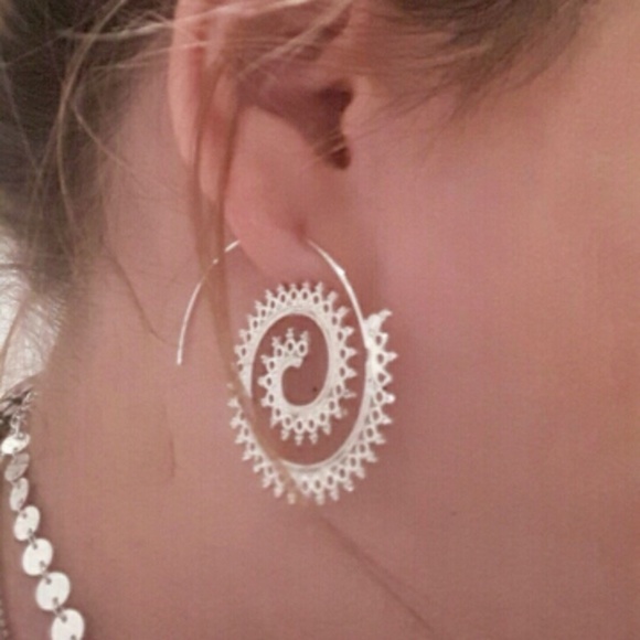 Boho Geometric Big Swirl Round Hoop Punk Earrings - Picture 7 of 8