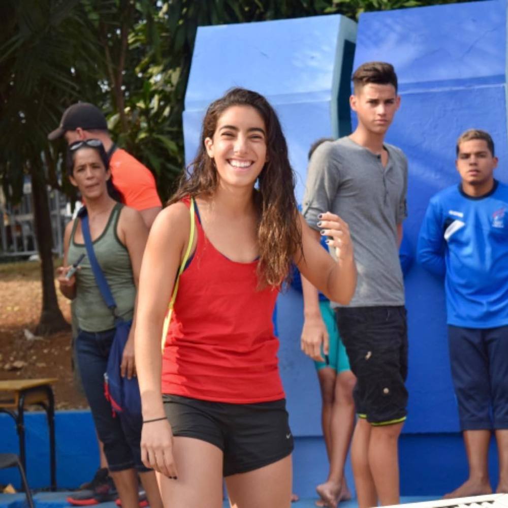 Meet your Posher, Rebeca