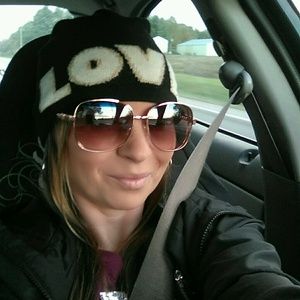 Meet your Posher, Amber