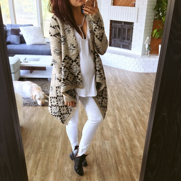 1 DAY SALE🌸Winter mocha plush cardi - Picture 3 of 5